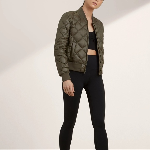 Aritzia TNA Down League Bomber Cranberry Small - Picture 10 of 11